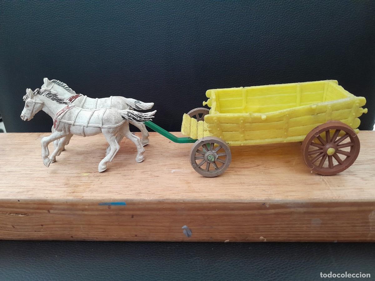 Figuras de goma y PVC: Carreta seguramente Jecsan + complementos - Foto 1