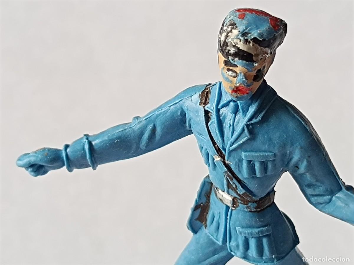 Figuras de goma y PVC: OFICIAL SOLDADO FRANC&Eacute;S COMANSI - Foto 2
