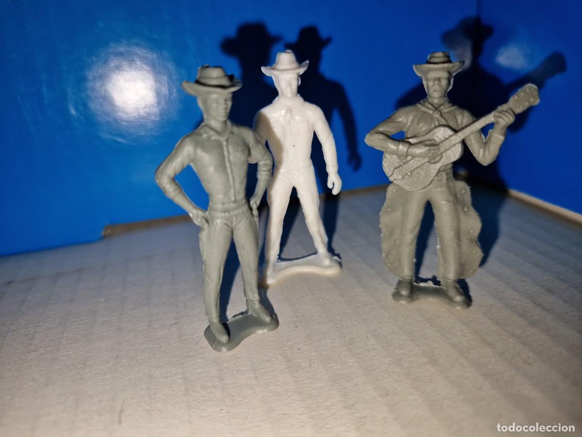Figuras de goma y PVC: VAQUEROS FIGURAS DEL OESTE - Foto 1