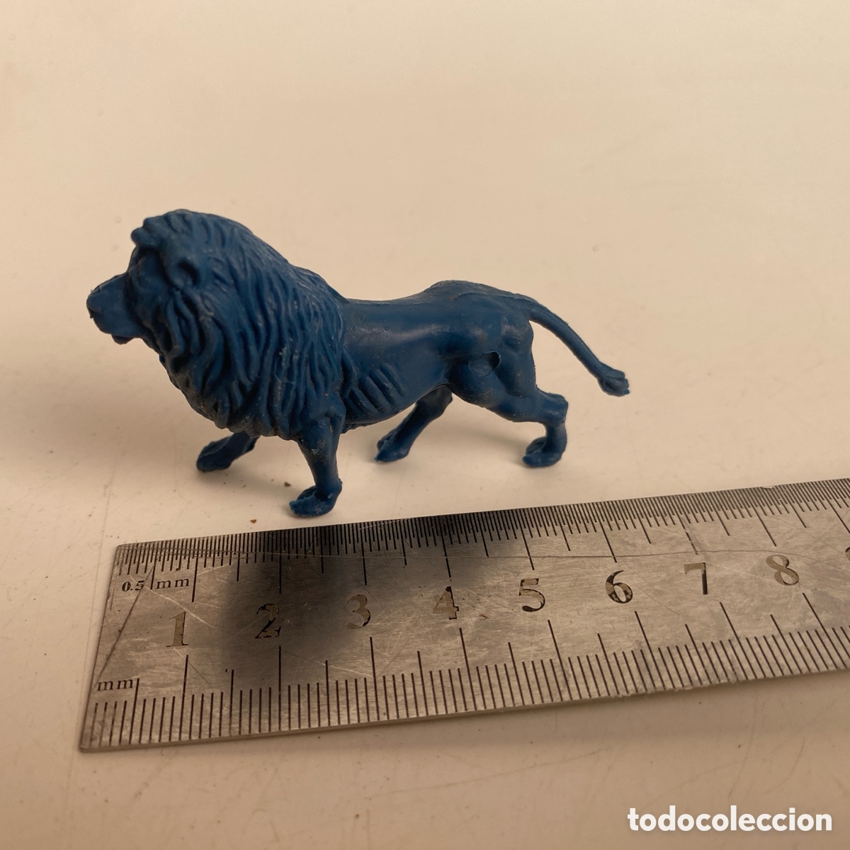 Figuras de Borracha e PVC: Figura mu&ntilde;eco promocional tipo Detergente Persan leon azul