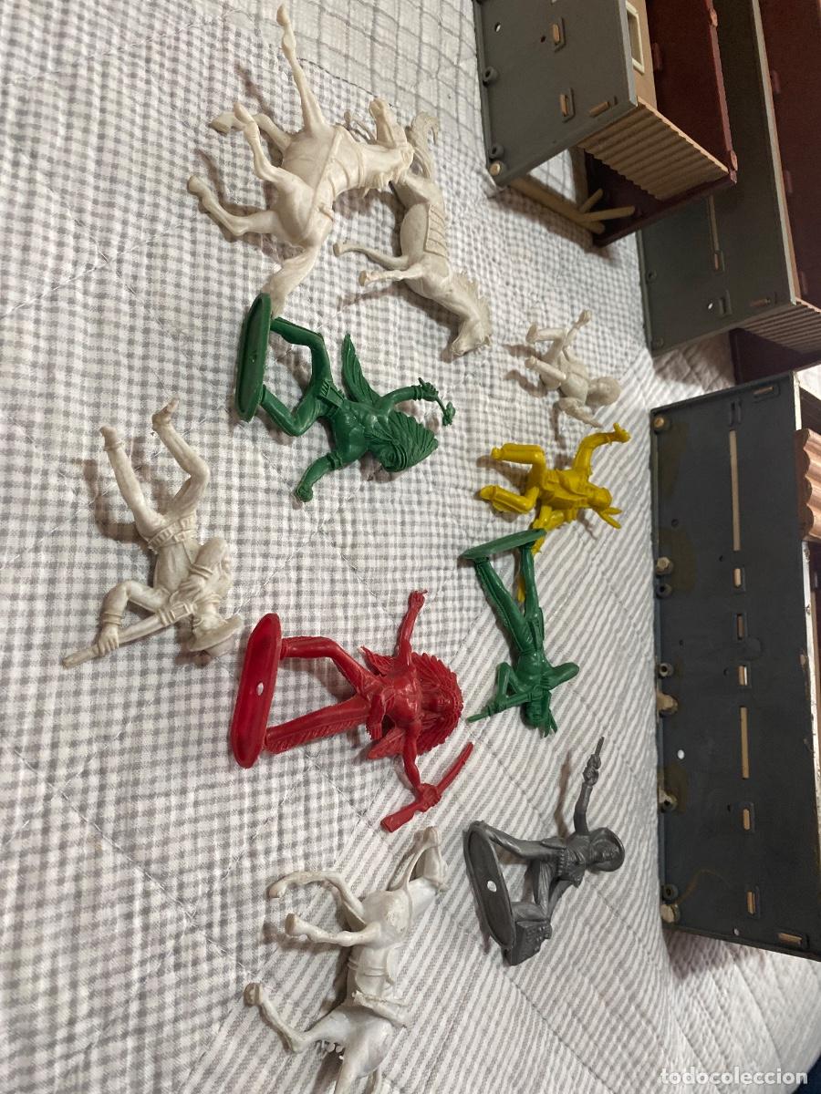 Figuras de goma y PVC: Pueblo indios baqueros Oeste pl&aacute;stico pvc - Foto 3