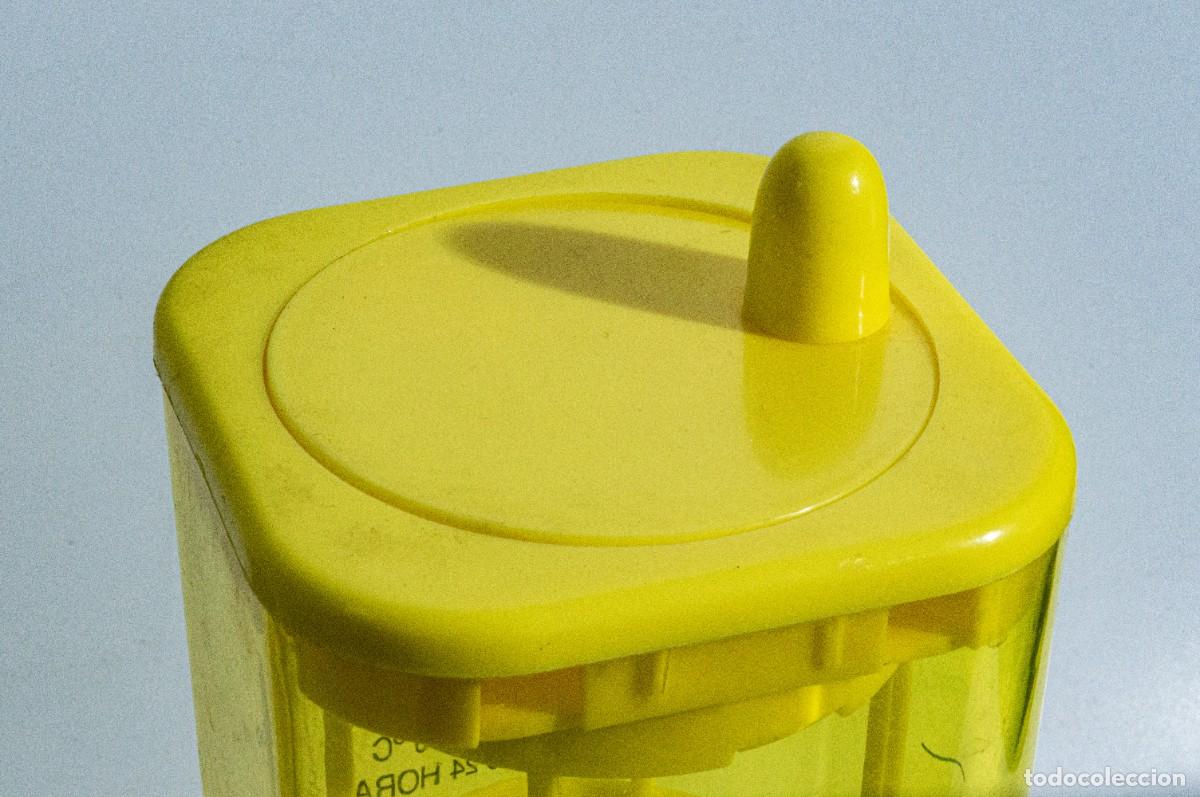 Figuras de goma y PVC: Batidora ColaCao - La BatiCao - Versi&oacute;n Bob Esponja - Foto 11