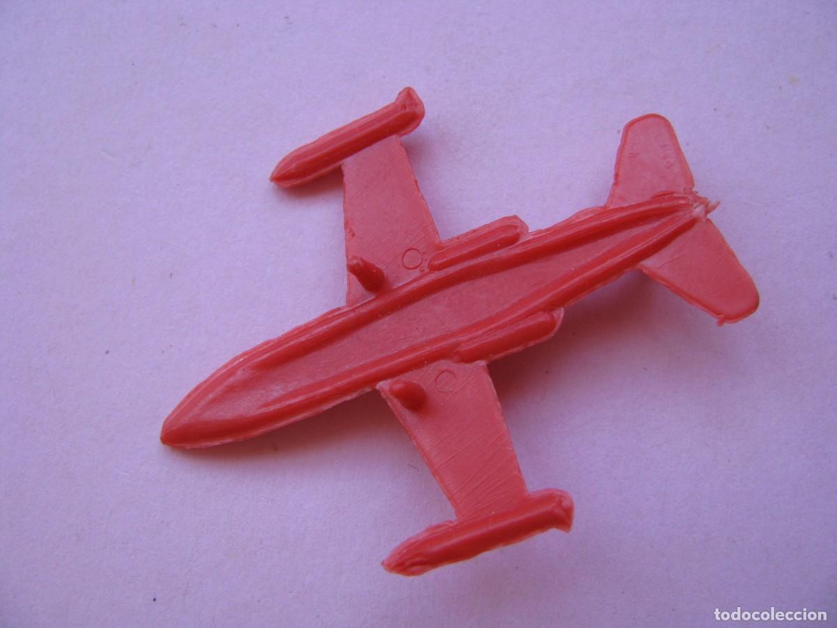 Figuras de goma y PVC: AVION DE PLASTICO. 6X4,5 CM - Foto 2