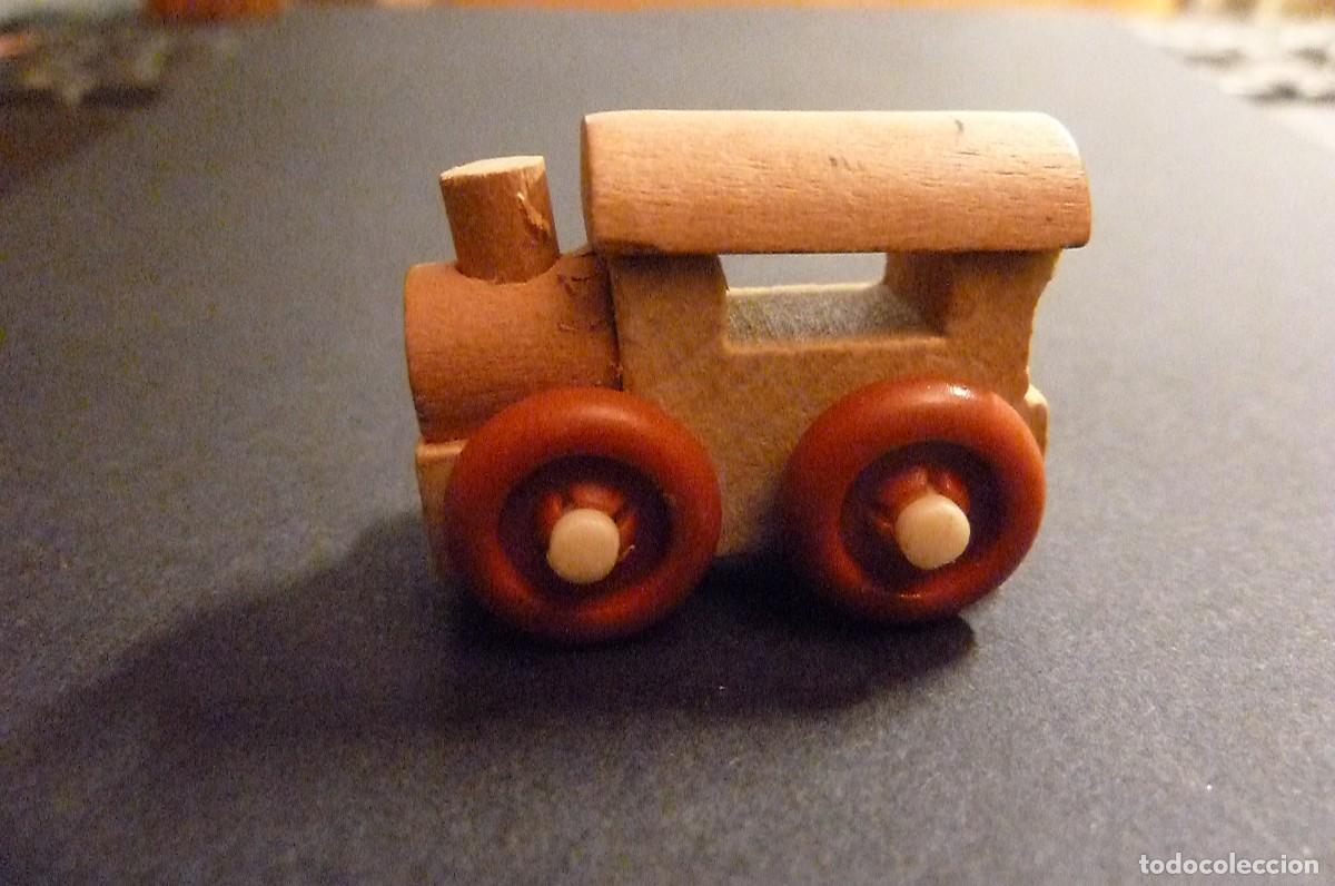 Figuras de goma Kinder: Kinder Sorpresa. Tren madera - Foto 1