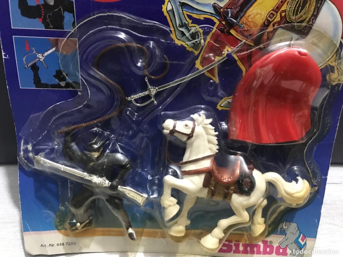 Figuras de goma y PVC: Bl&iacute;ster de Simba con figuras del zorro - Foto 2