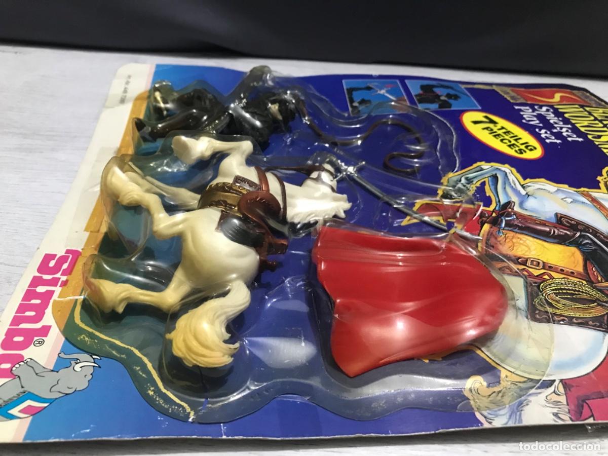 Figuras de goma y PVC: Bl&iacute;ster de Simba con figuras del zorro - Foto 15