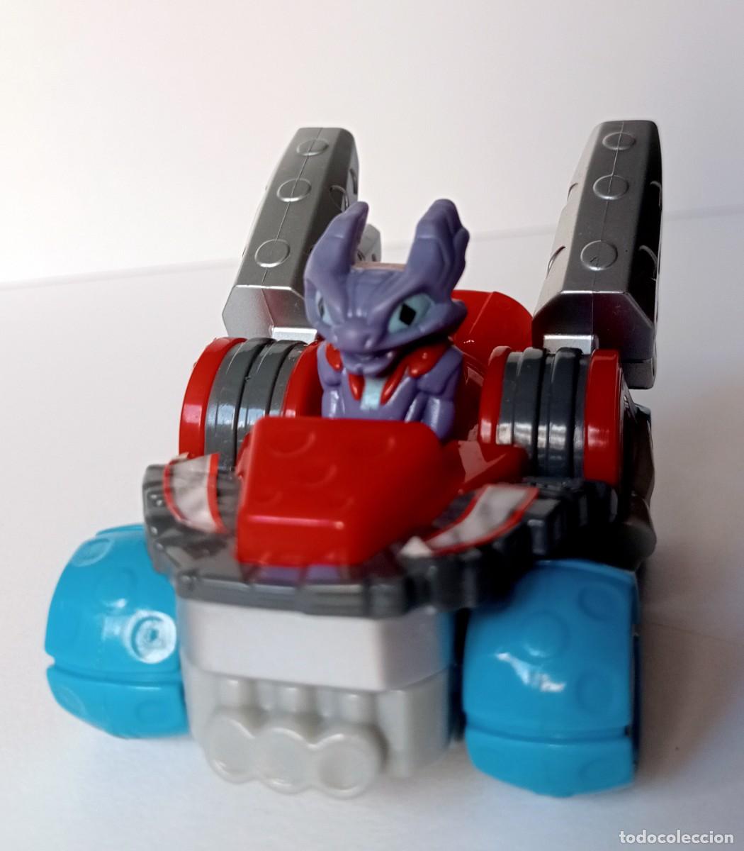 Rubber and PVC Figures: JUGUETE FIGURA SUPERCHARGUER DE SKYLANDERS OBSEQUIO DE McDONNALD&acute;S