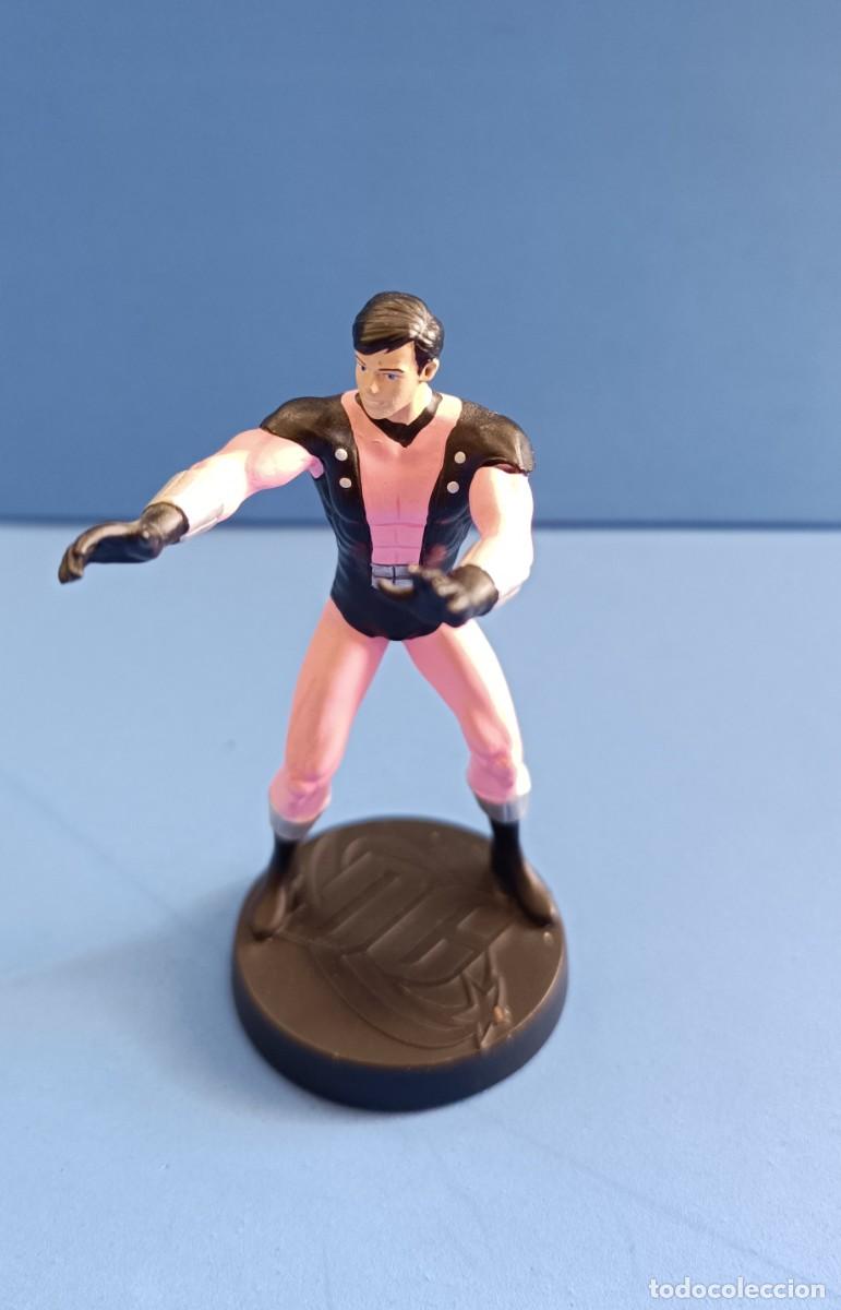 Figuras de goma y PVC: DC figurita Eaglemoss COSMIC BOY - Foto 1