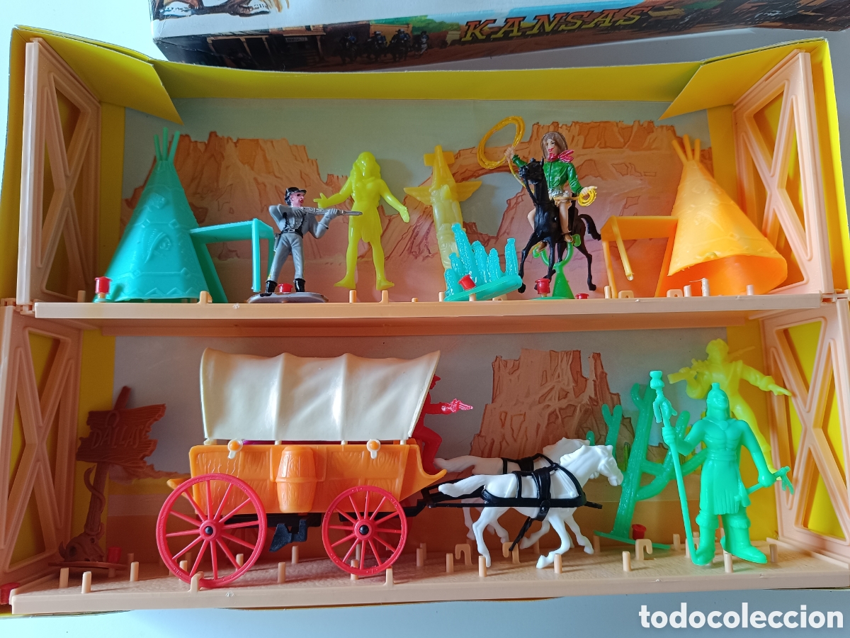 Figuras de goma y PVC: KANSAS FAR WEST . Comansi - Ref. 17258 . - Foto 2