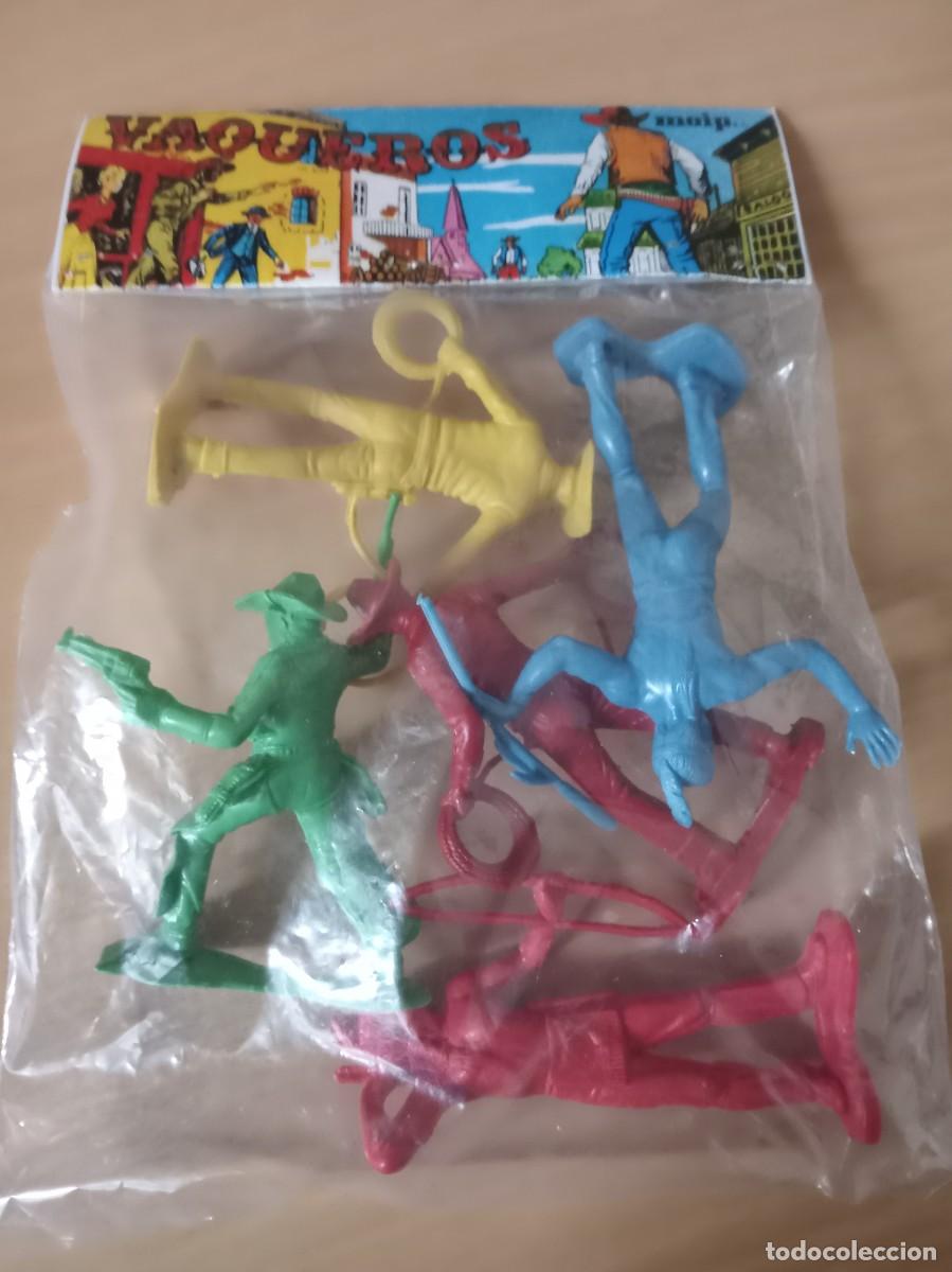 Figuras de goma y PVC: LOTE DE INDIOS Y COW-BOYS &rdquo;MOIP&rdquo; - Foto 3