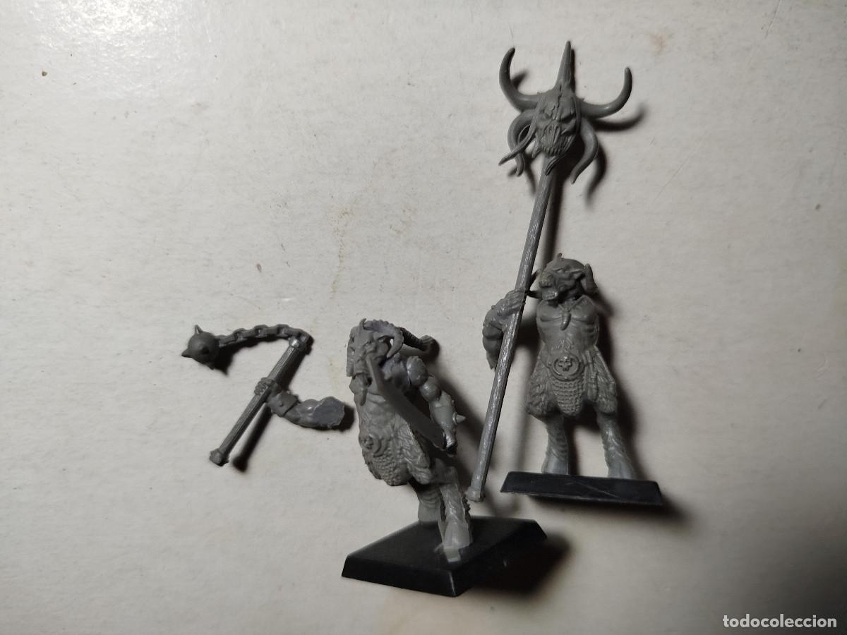 Figuras de goma y PVC: 2 miniaturas plastico rol - Foto 2