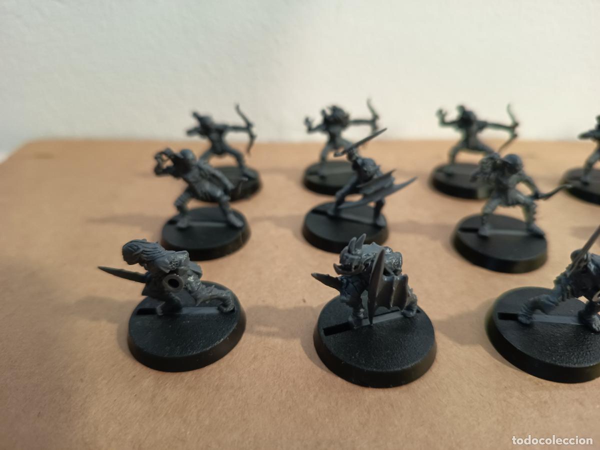 Figuras de goma y PVC: 15 FIGURAS DE PLASTICO WARHAMMER ORCOS - Foto 4