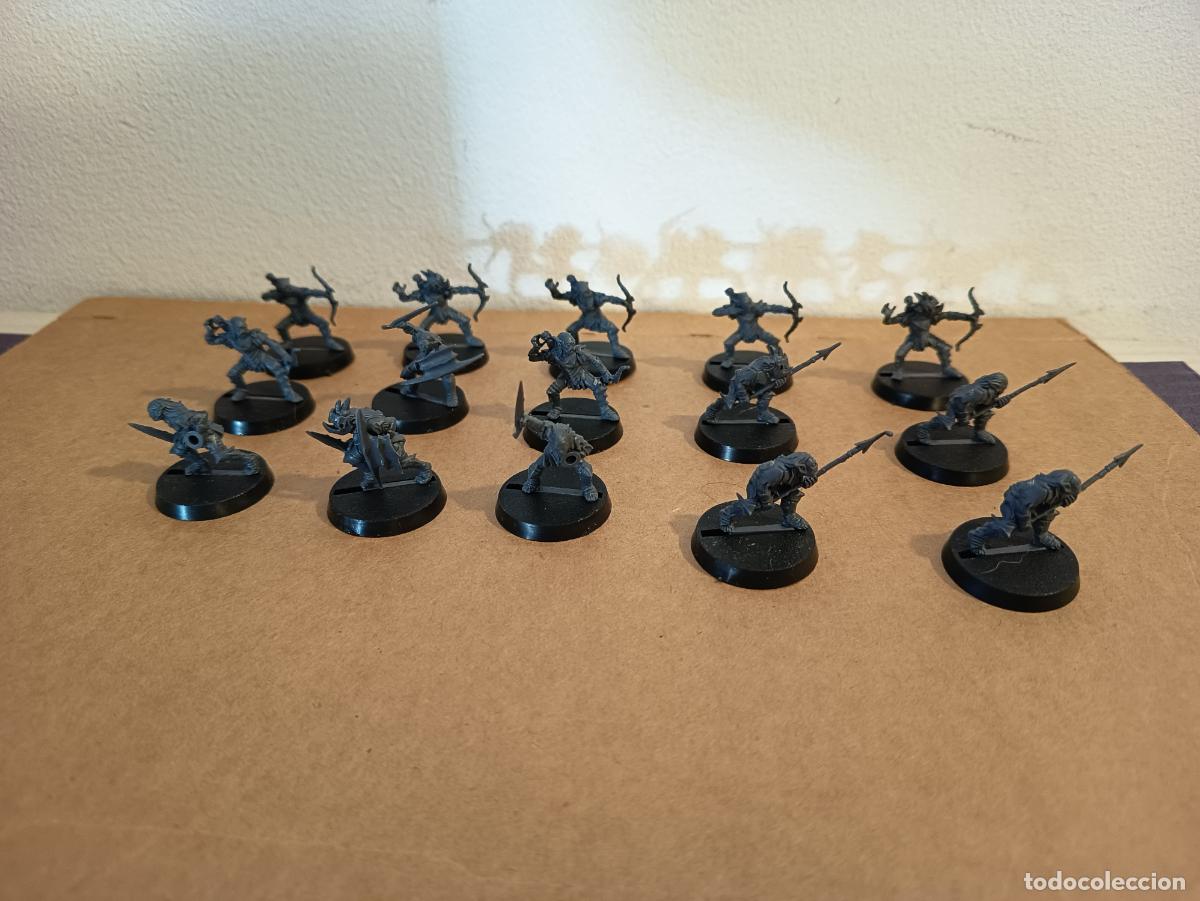 Figuras de goma y PVC: 15 FIGURAS DE PLASTICO WARHAMMER ORCOS - Foto 1