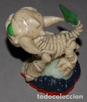 Figuras de goma y PVC: FIGURA SKYLANDERS ACTIVISION FUNNY BONE -08 - Foto 2