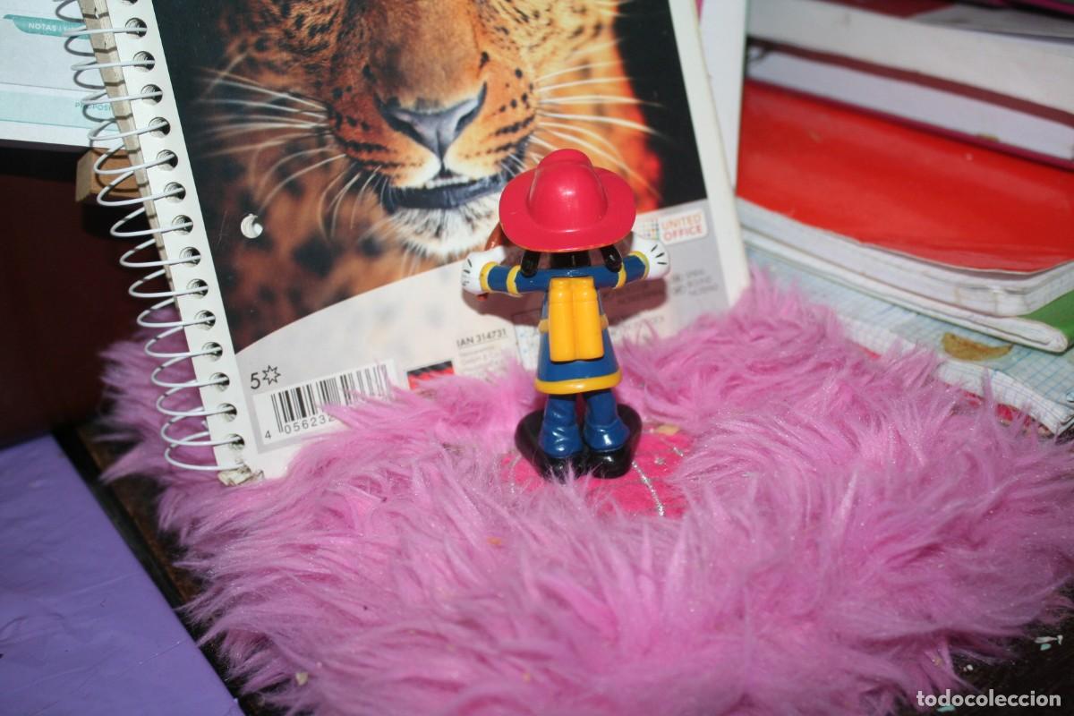 Figuras de goma y PVC: mu&ntilde;eco goffy bombero - Foto 2