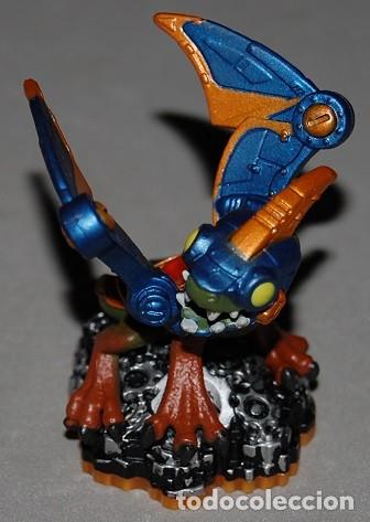 Figuras de goma y PVC: FIGURA SKYLANDERS ACTIVISION DROBOT LIGHT-CORE -12 - Foto 1