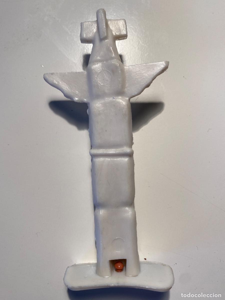Figuras de goma y PVC: T&oacute;tem indio Comansi. - Foto 2