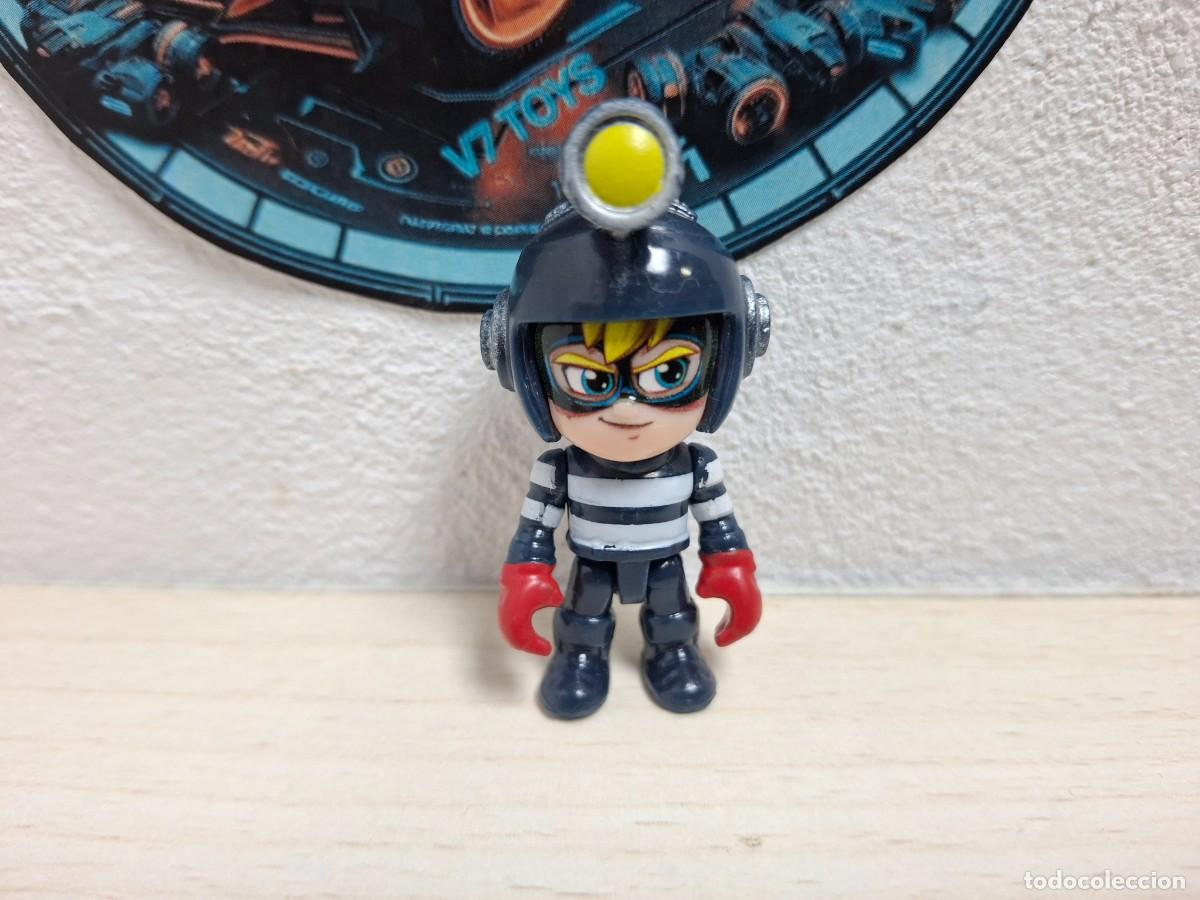 Rubber and PVC Figures: Piloto Mr. Meaner N&ordm; 19 Serie 1 T-Racers (Primera Versi&oacute;n) T-R Magicbox