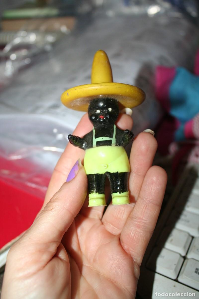 Figuras de goma y PVC: mu&ntilde;eco FIGURA meon amarillo - Foto 1