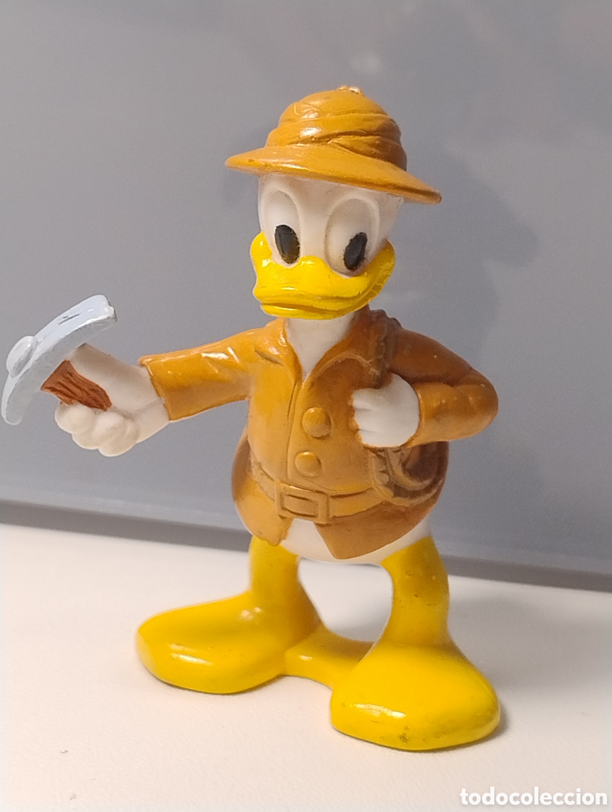 Figuras de Goma y PVC: M69 Figura pvc de Pato Donald espeleologo o arqueologo. Disney.