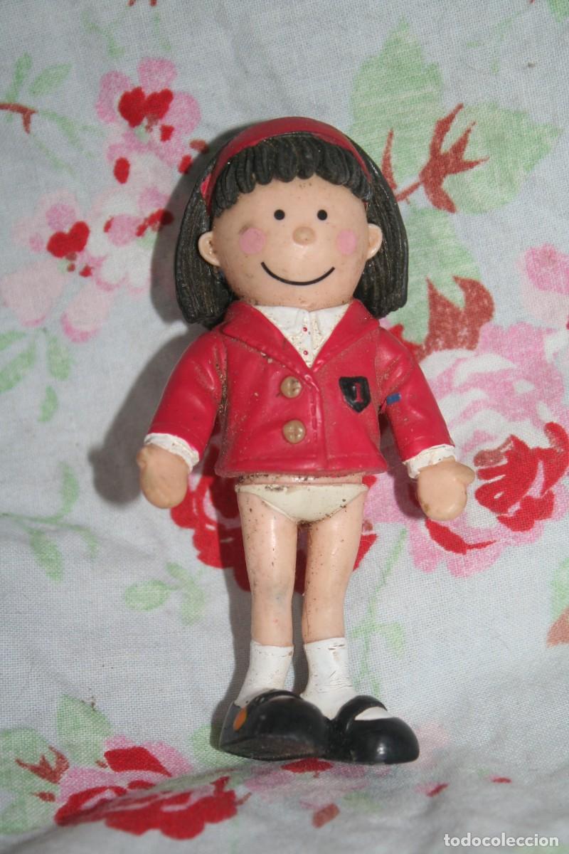 Figuras de goma y PVC: mu&ntilde;eco figura AMANDA - Foto 2