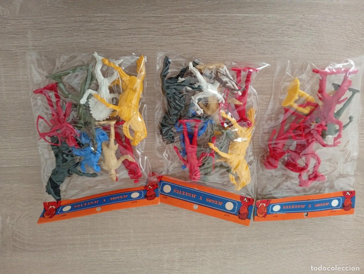 Figuras de goma y PVC: Lote de figuras tipo Comansi - Foto 2