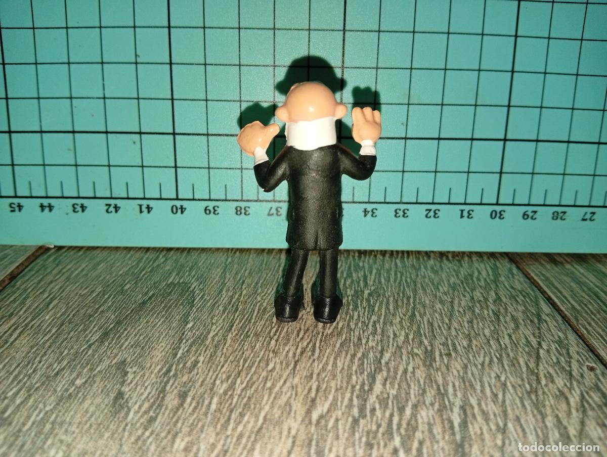 Figuras de goma y PVC: Mu&ntilde;eco Figura premium Mortadelo Danone - Foto 3