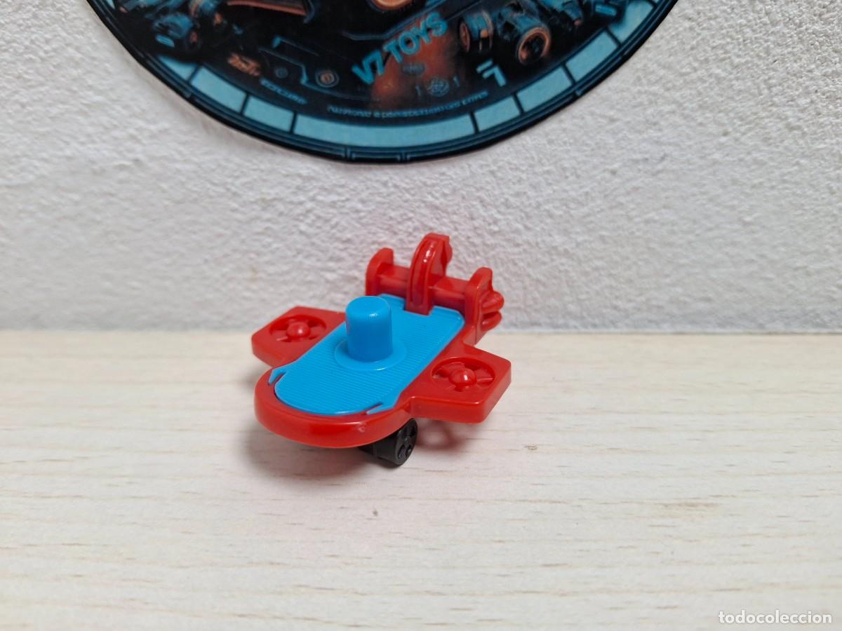 Figuras de goma y PVC: Superzings Skateboard Magic Box Superthings - Foto 1