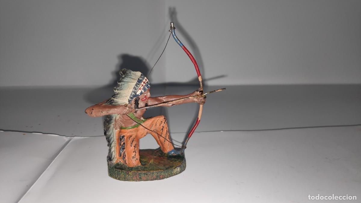 Figuras de goma y PVC: Figura de indio con arco Elastolin (1930) - Foto 3