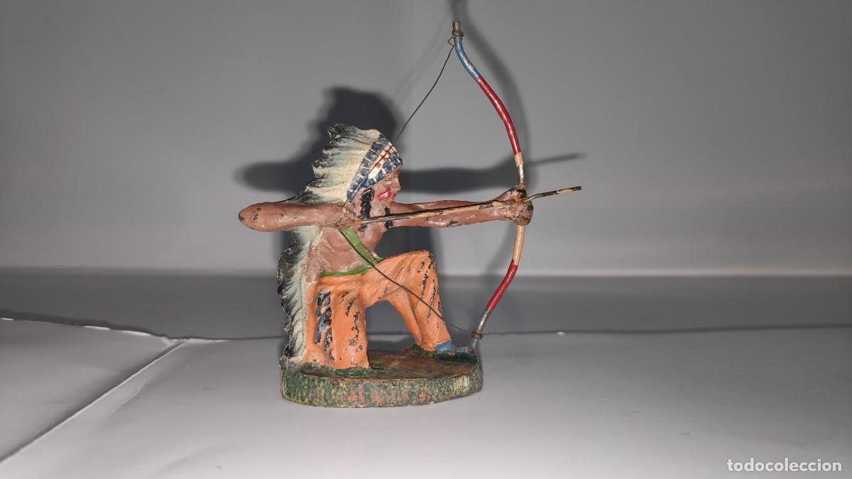 Figuras de goma y PVC: Figura de indio con arco Elastolin (1930) - Foto 4