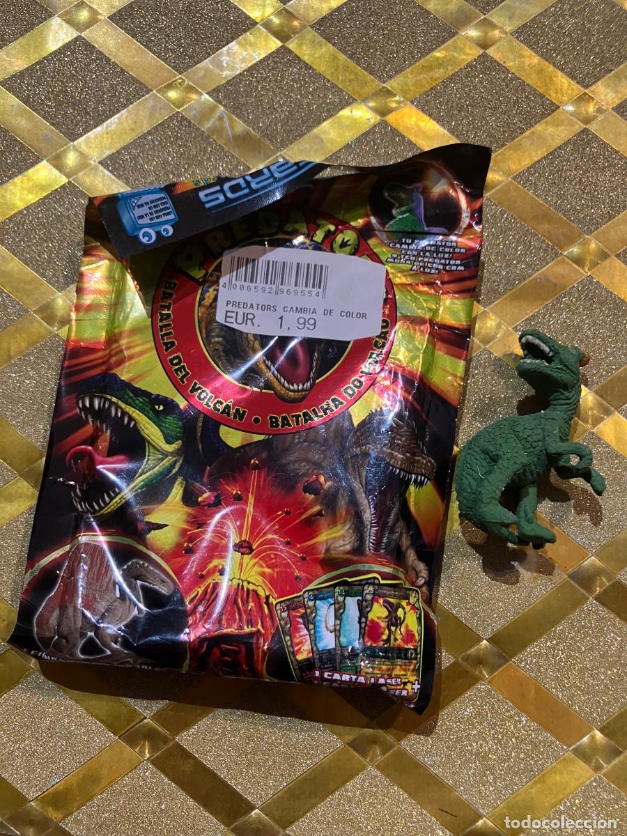 Figuras de goma Kinder: PREDATORS BATALLA DEL VOLC&Aacute;N MU&Ntilde;ECOS DE SIMBA DINOSAURIOS ! - Foto 1