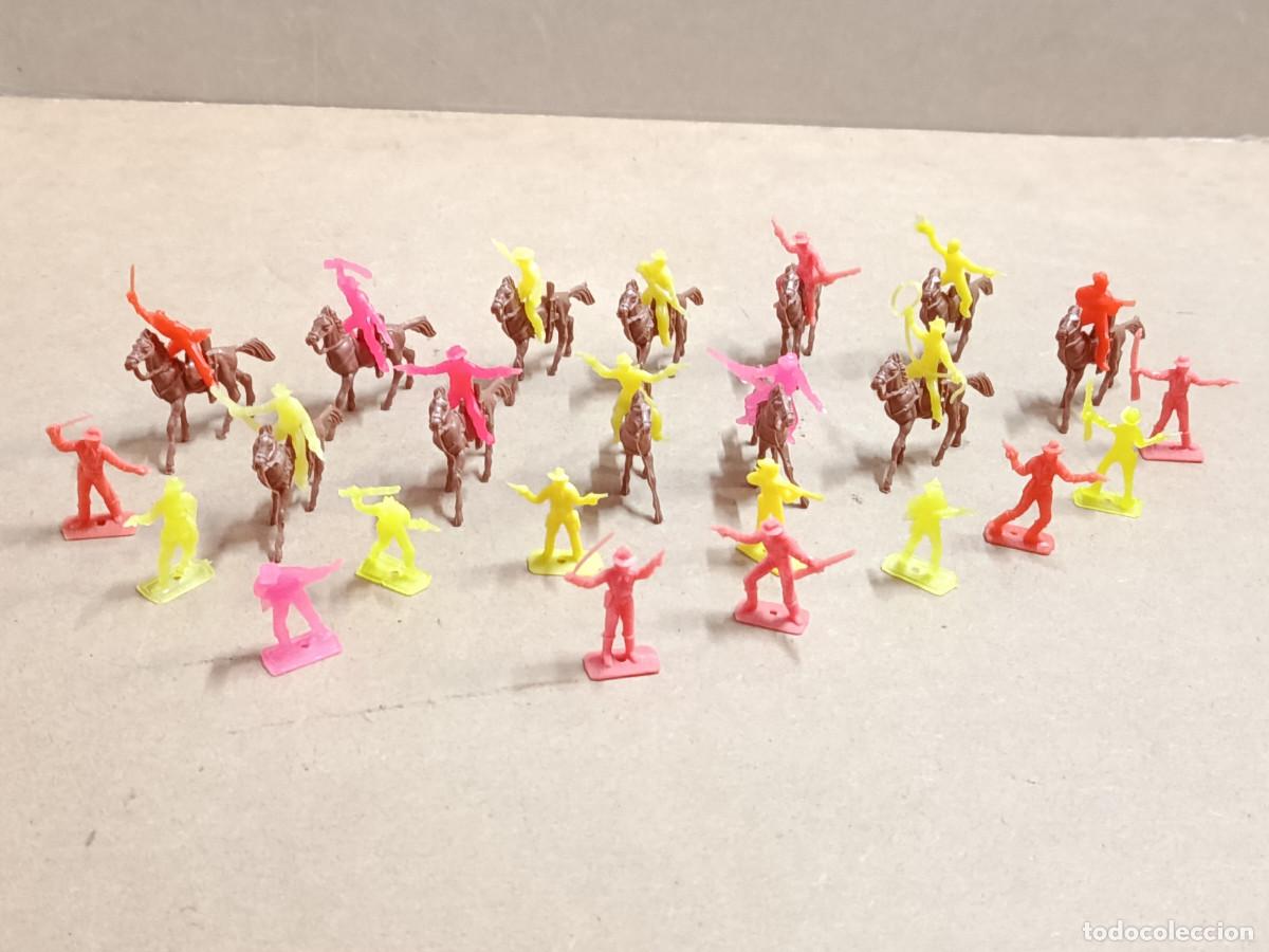 Figuras de goma y PVC: MINI OESTE COMANSI - VAQUEROS - 36 PIEZAS - Foto 1