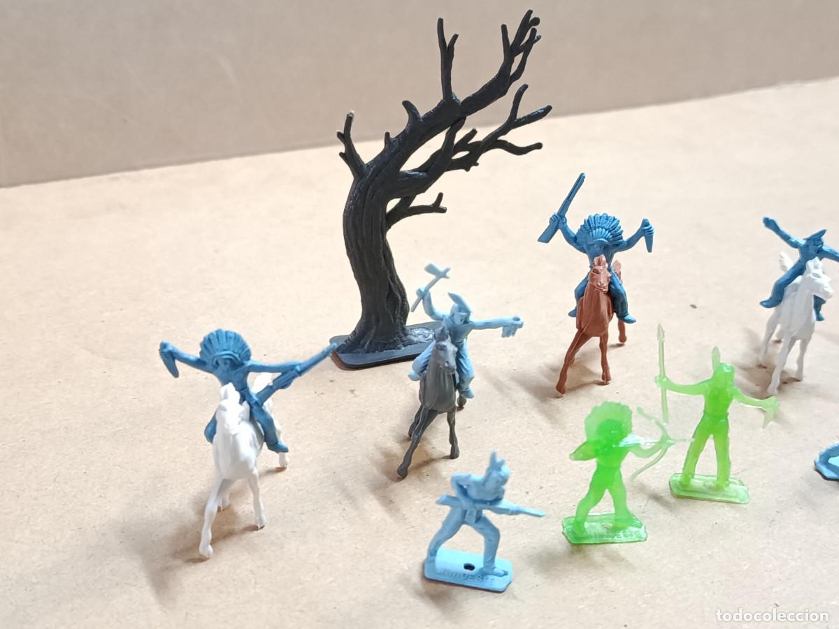 Figuras de goma y PVC: MINI OESTE COMANSI - INDIOS Y &Aacute;RBOL - 18 PIEZAS - Foto 2