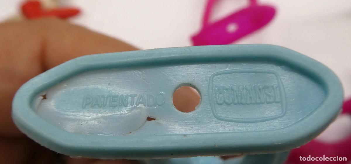 Figuras de goma y PVC: Lote de 12 Indios y Vaqueros de la marca Comansi variados - Foto 5