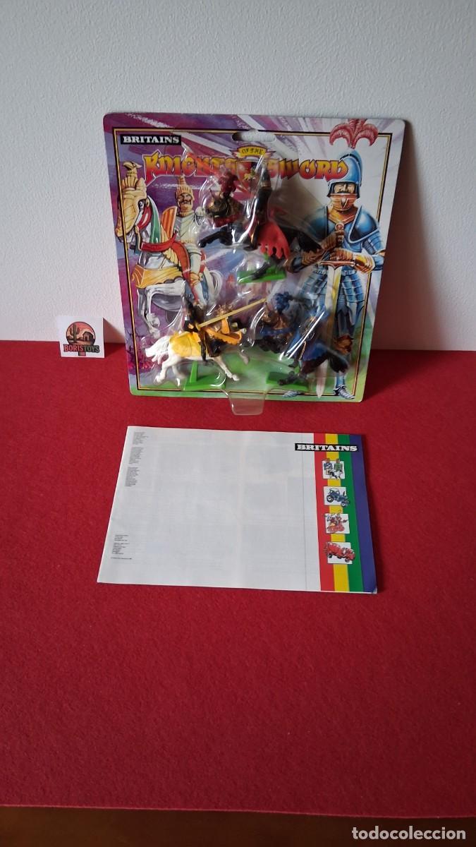 Figuras de goma y PVC: Blister Britains + Cat&aacute;logo - Foto 1