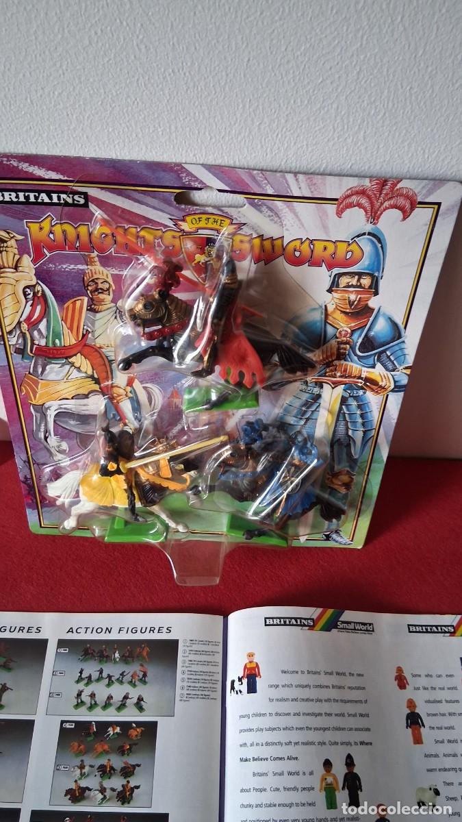 Figuras de goma y PVC: Blister Britains + Cat&aacute;logo - Foto 4