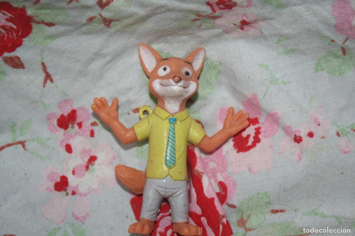 Figuras de goma y PVC: mu&ntilde;eco zootropolis zorro - Foto 1