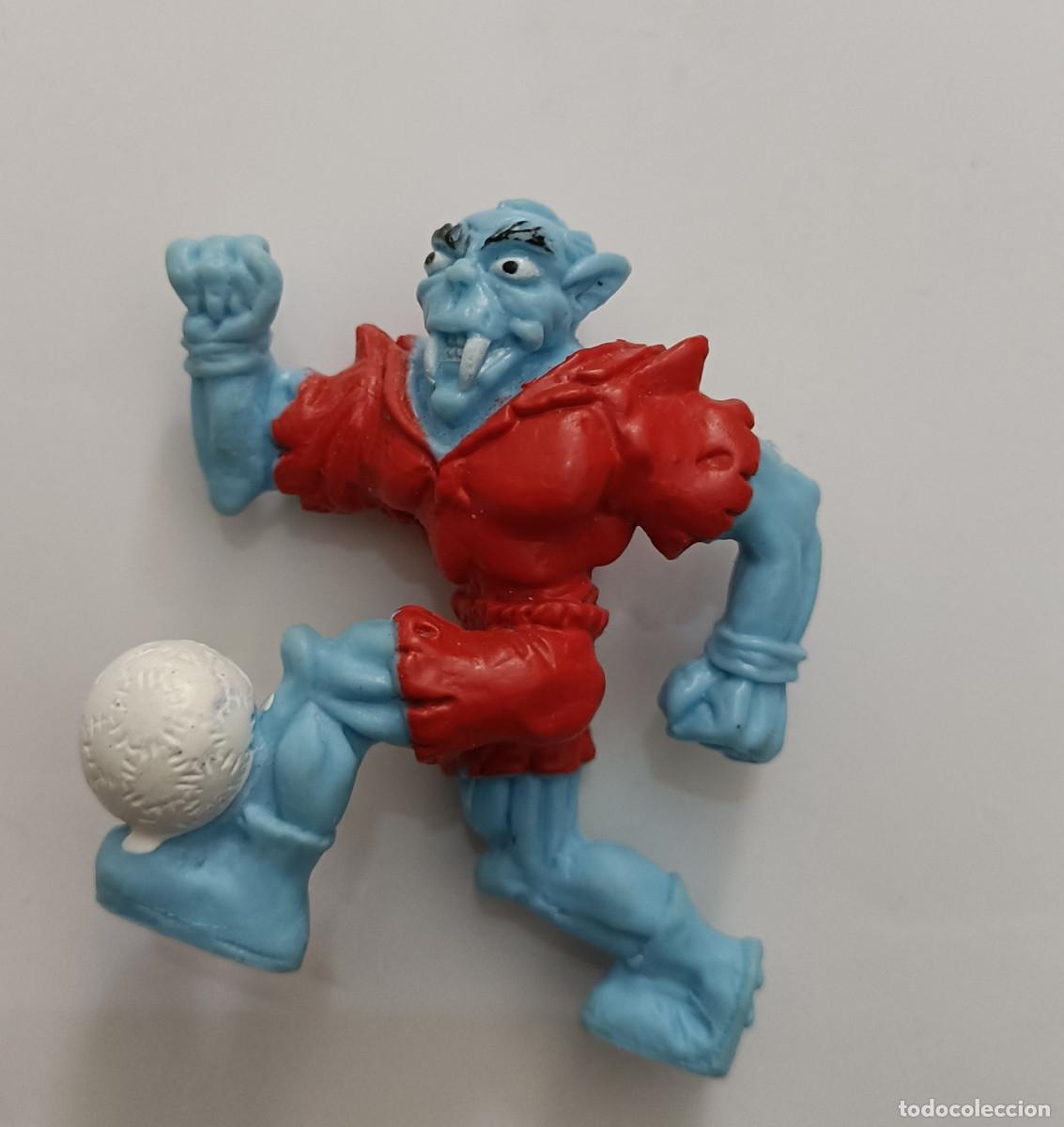 Gummi- und PVC-Figuren: FIGURA PROMOCIONAL KELLOGG&acute;S MONSTER star stars SPORT POCKET MU&Ntilde;ECO futbolista futbol MONSTERS