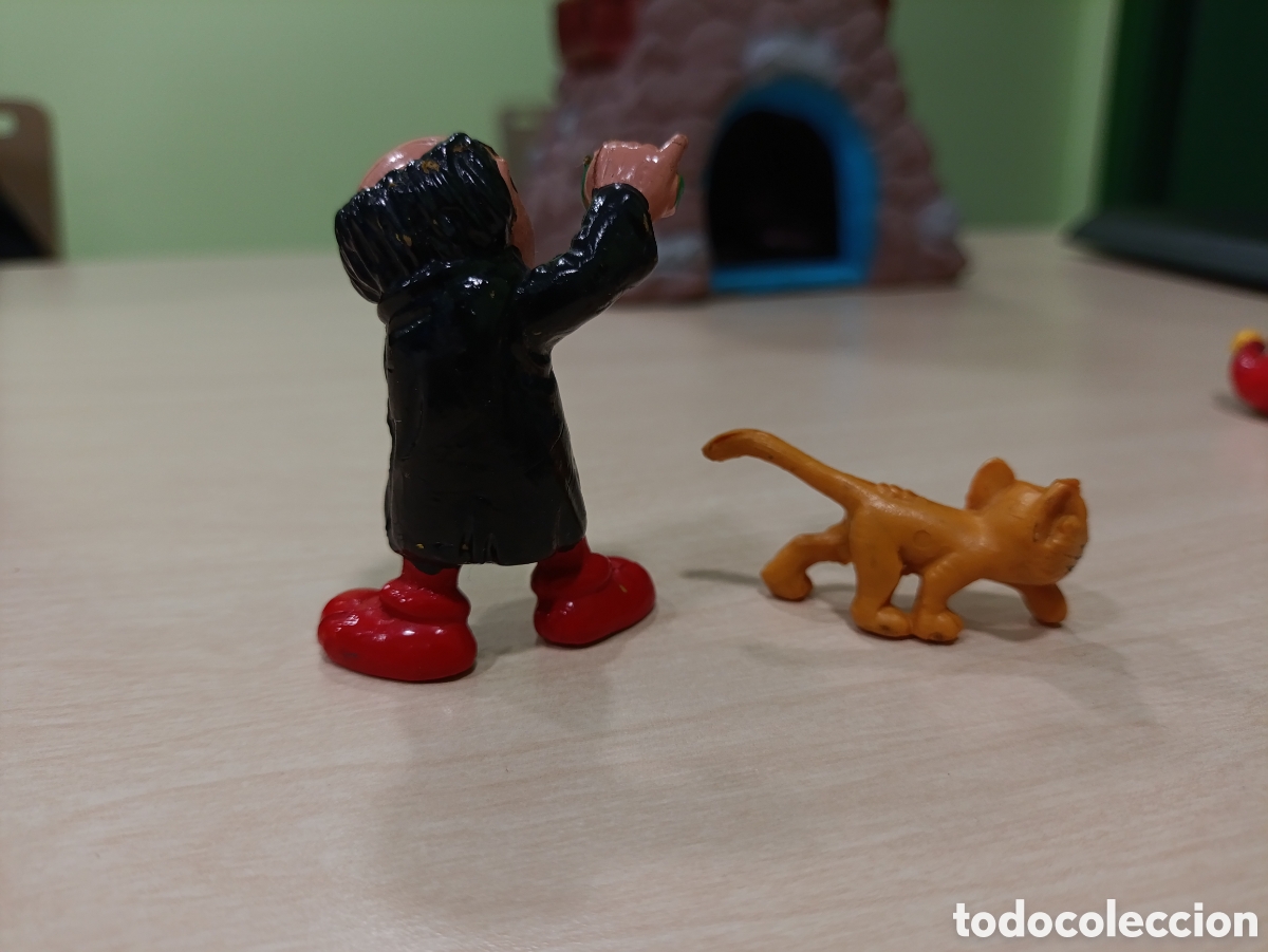 Figuras de goma y PVC: Figuras Gargamel y Azrael - Foto 2