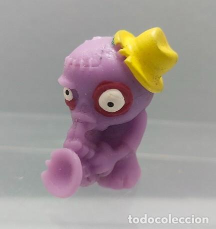 Rubber and PVC Figures: N&ordm; 218 JAZAX FIGURA ZOMLINGS IN THE TOWN SERIES 3 MAGIC BOX TOYS ZOMLING MAGICBOX SPOOKY STREET