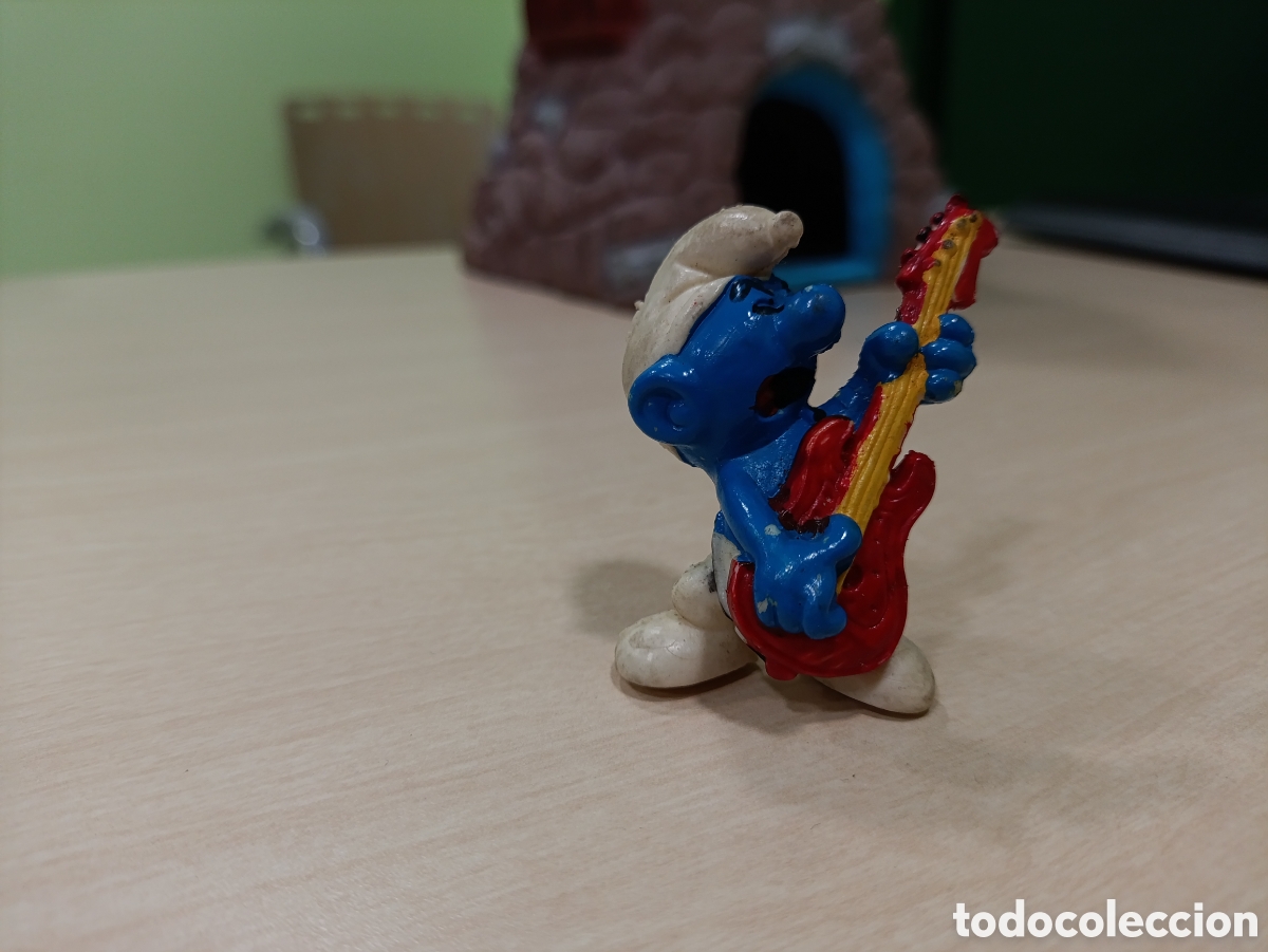Figuras de goma y PVC: Figura Pitufo guitarrista - Foto 1