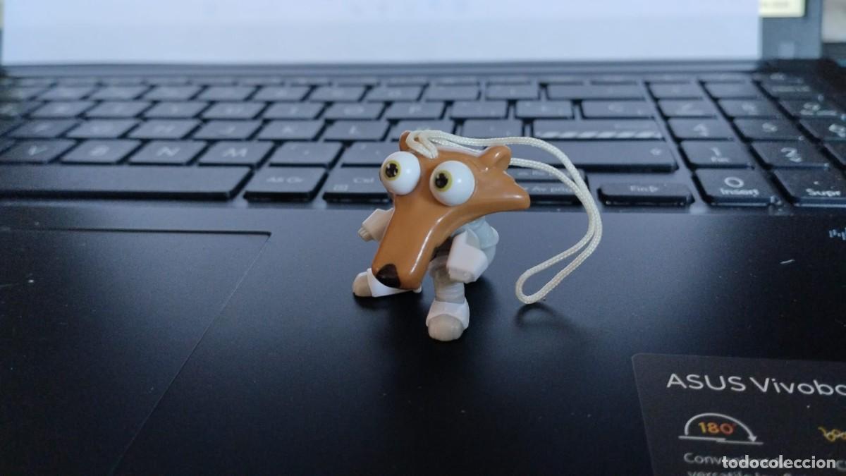 Figuras de goma Kinder: Figura kinder - ice age - Foto 1