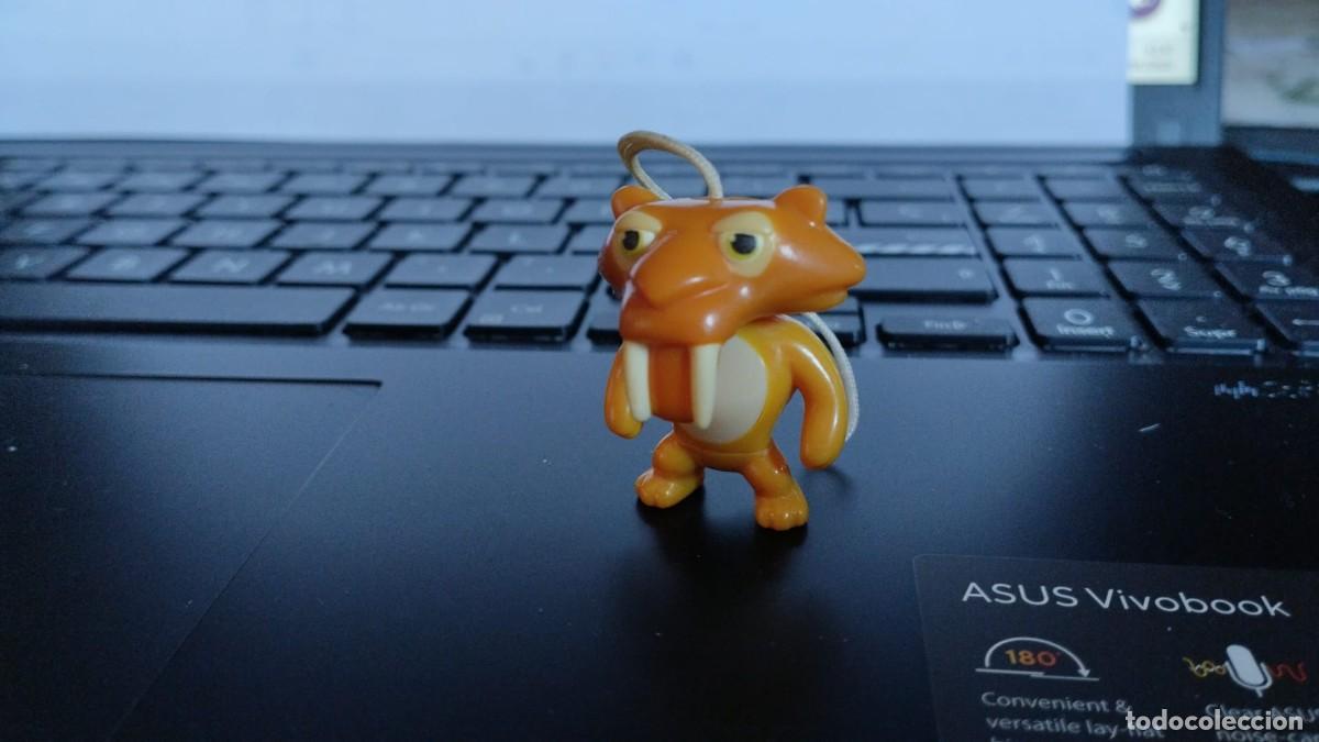 Figuras de goma Kinder: Figura kinder - ice age - Foto 1