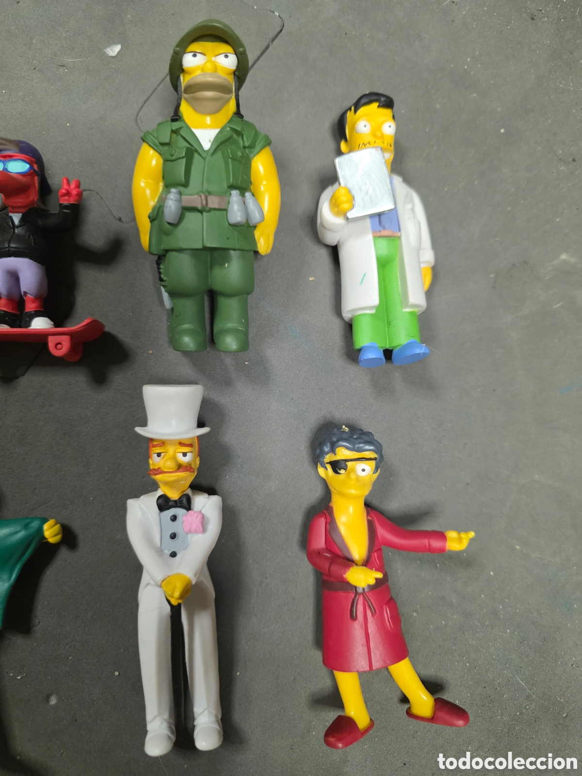 Figuras de goma y PVC: Lote 14 figuras Simpson de 8 cms - Foto 4