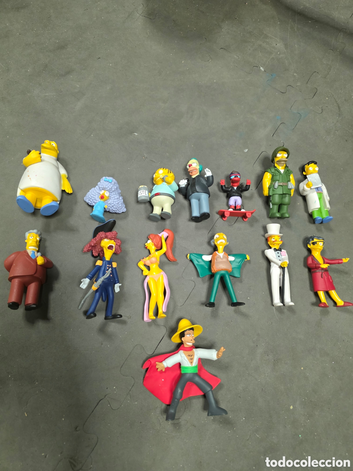 Figuras de goma y PVC: Lote 14 figuras Simpson de 8 cms - Foto 1