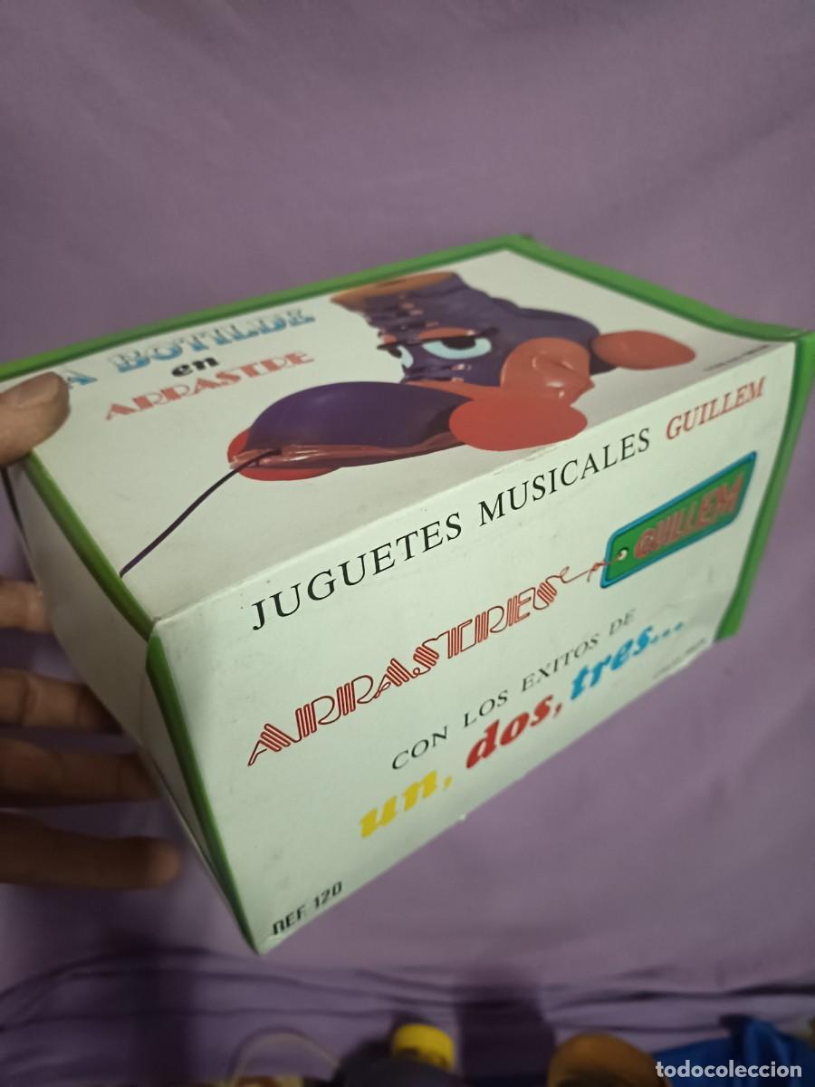 Figuras de goma y PVC: CAJA BOTILDE DE ARRASTRE ,( UN DOS TRES) - Foto 2