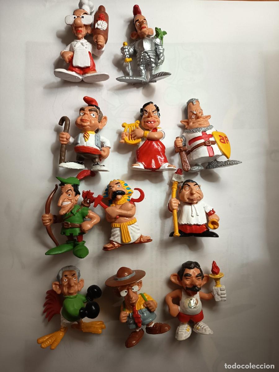 Figuras de goma y PVC: Monclis mu&ntilde;ecos pvc. - Foto 1
