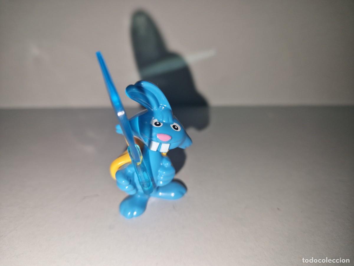 Figuras de goma Kinder: KINDER , CONEJO CON LUPA, - Foto 1