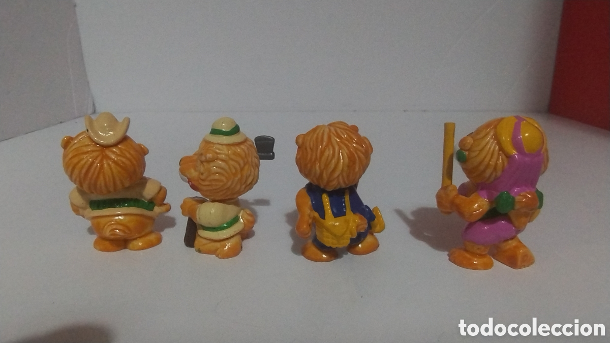 Figuras de goma y PVC: Leones figuras de Ferrero - Foto 2