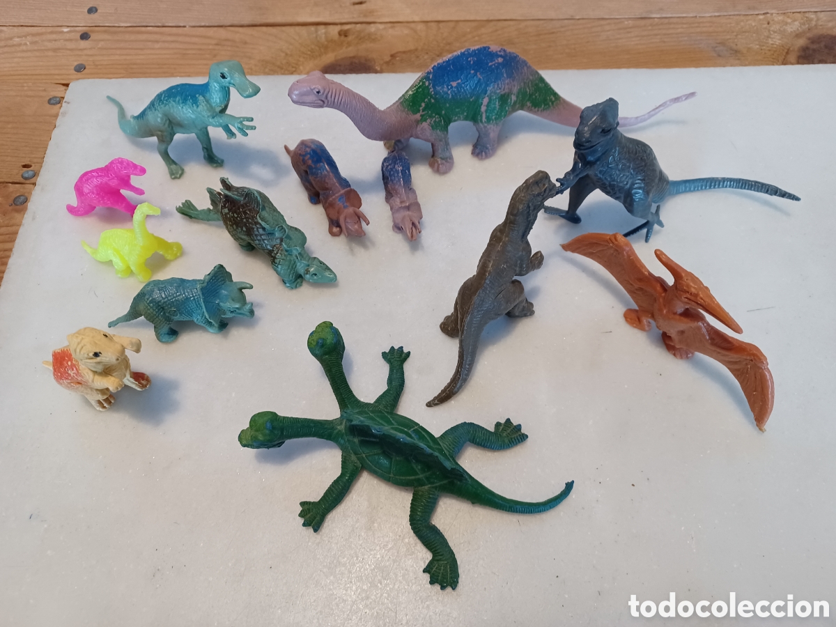 Figuras de goma y PVC: Lote de figuras de dinosaurios. - Foto 2